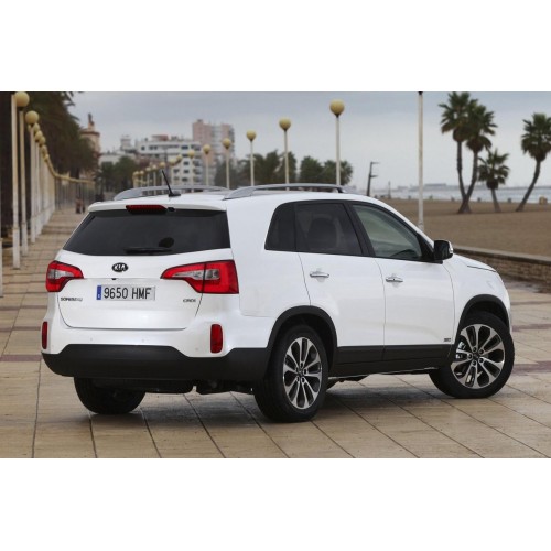 Камера заднего вида GreenYi 2P600 для Kia Sorento 2013-2015